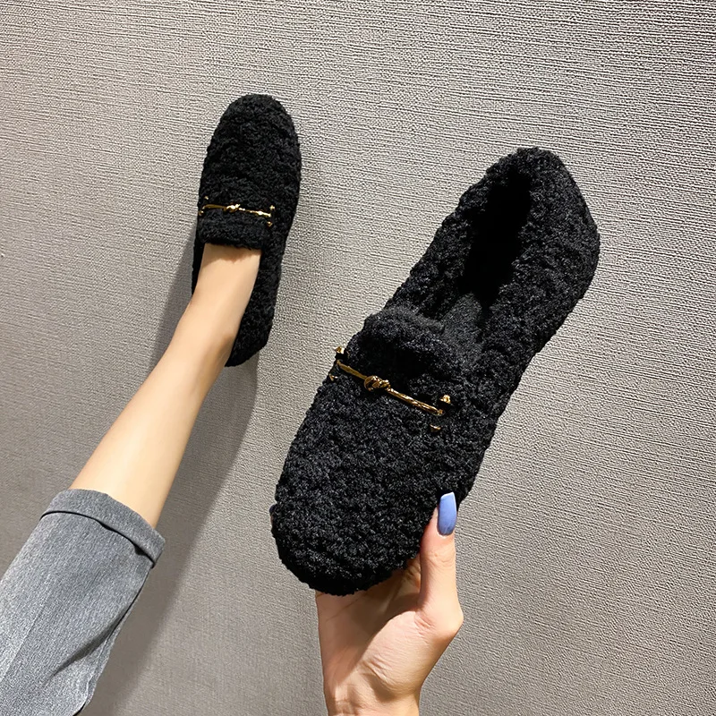 

Fur Loafers Women Metal Decoration Round Toe Flats Shoes Slip on Furry Slides Casual Flat Shoes Winter Fleece Black White Brown
