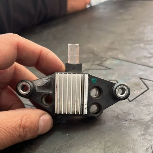 Imagen 2 del producto Regulador generador de coche 1341AU00-28V F000BV0808