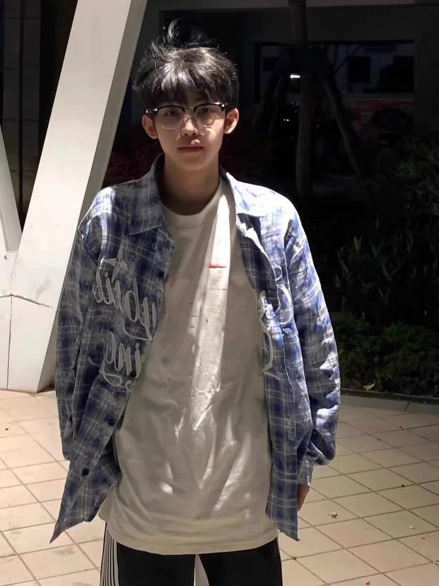 

Retro American Tie Dye Embroidered Letter Plaid irt Spring Autumn Thin Oversize Men Women Cheered Long Sve Casual Top