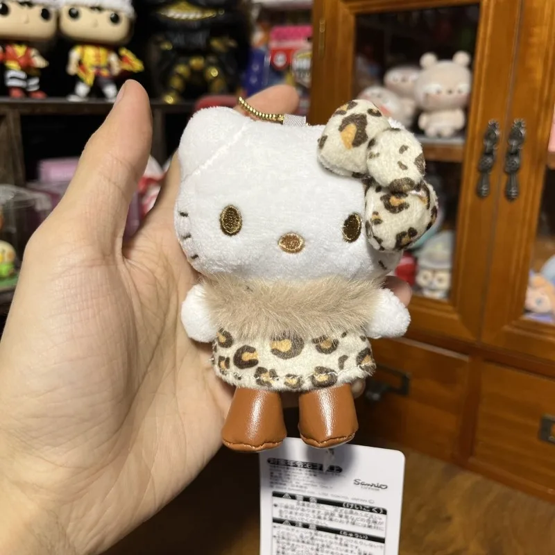 かわいいサンリオハローキティぬいぐるみかわいい日本のヒョウ柄ホットガールシリーズぬいぐるみバックパックペンダントアニメガールギフト