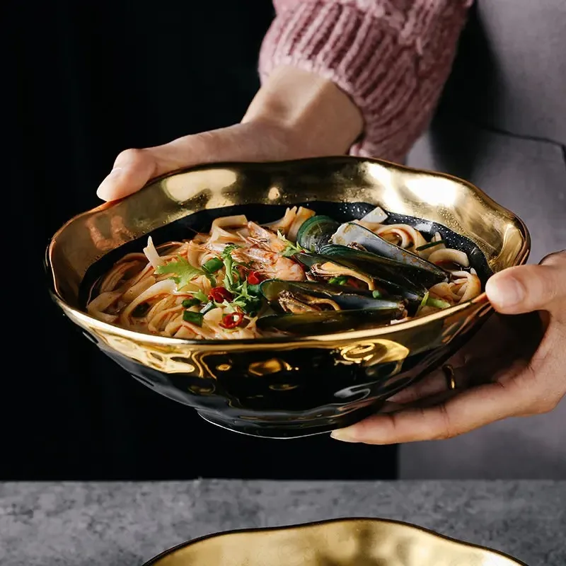 Gold Border Wavy Texture Ceramic Bowl European Classical Black White Relief Large Noodles Bowls Fruit Salad Bowl Home Tableware