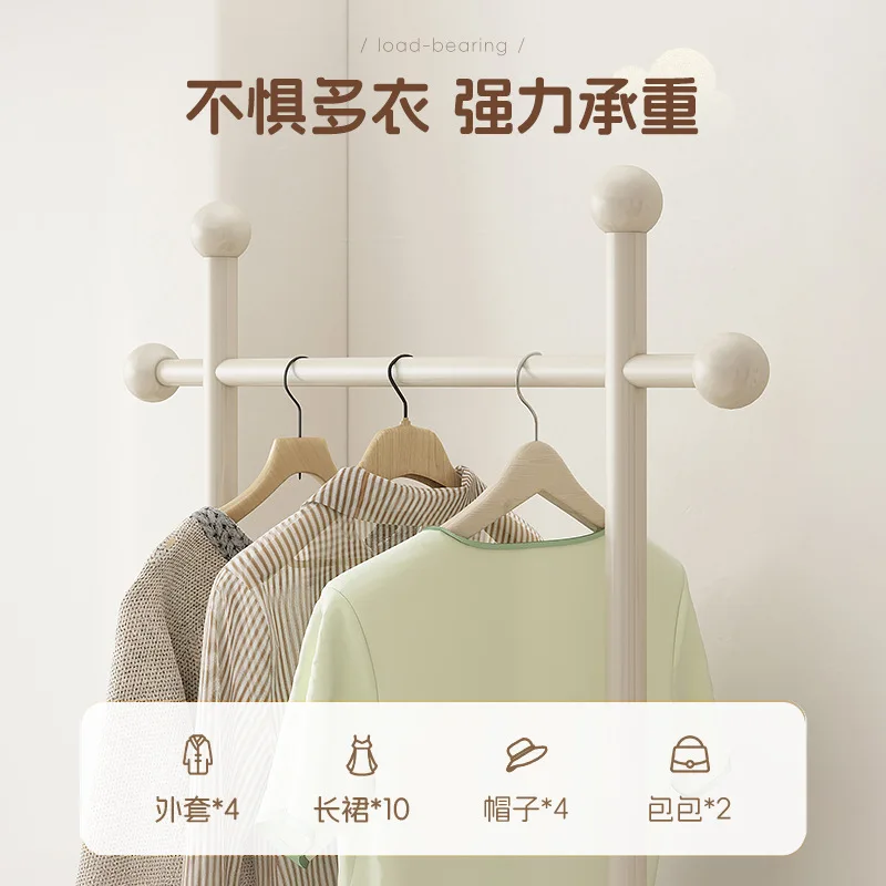 바닥 공간 없음, 코트 걸이, 작은 가방 걸이, 간단한 기둥.