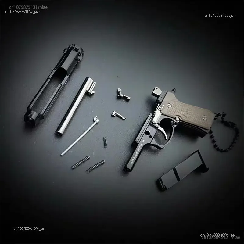 1:3 Metal Pistol Toy Gun Miniature Model 92F Keychain High Quality Collection Toy Birthday Gifts