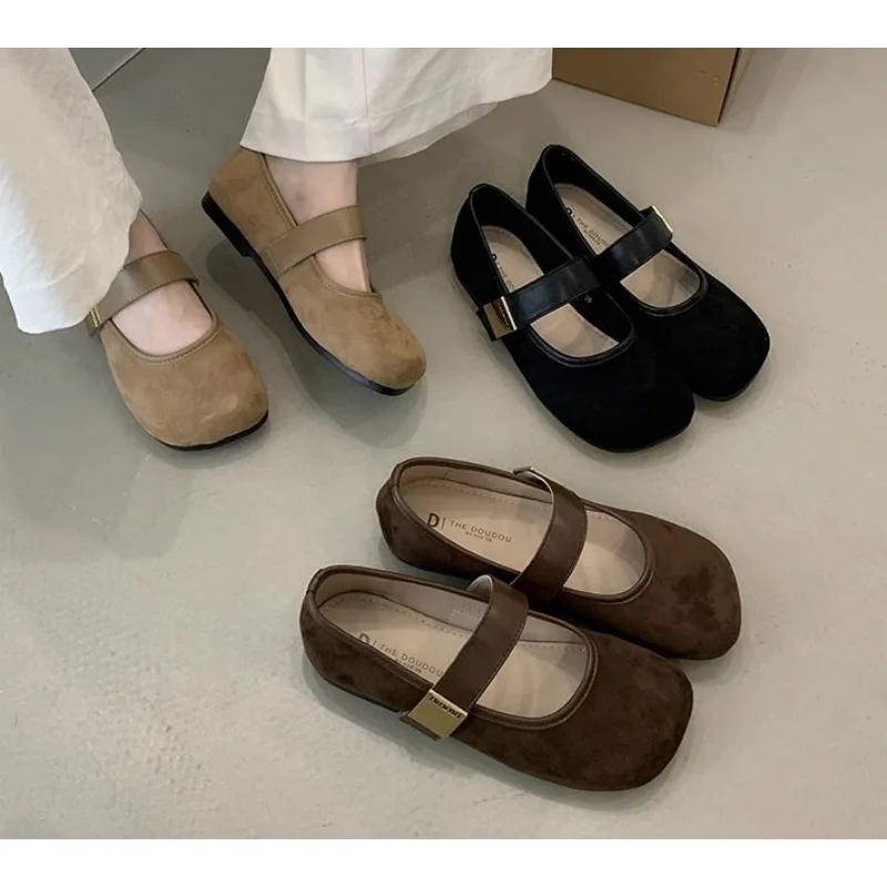 

Spring New Brand Women Flats Round Toe Shallow Slip on Ladies Casual Ballet Shoes Soft Leather Eelgant Dress Shoes