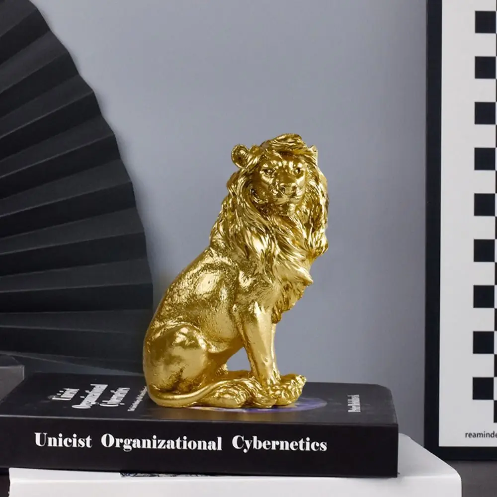 

Crafts Resin Lion Statue Retro Simulated Animal Ornament Vivid Luxury Miniatures Figurine Sculpture Living Room