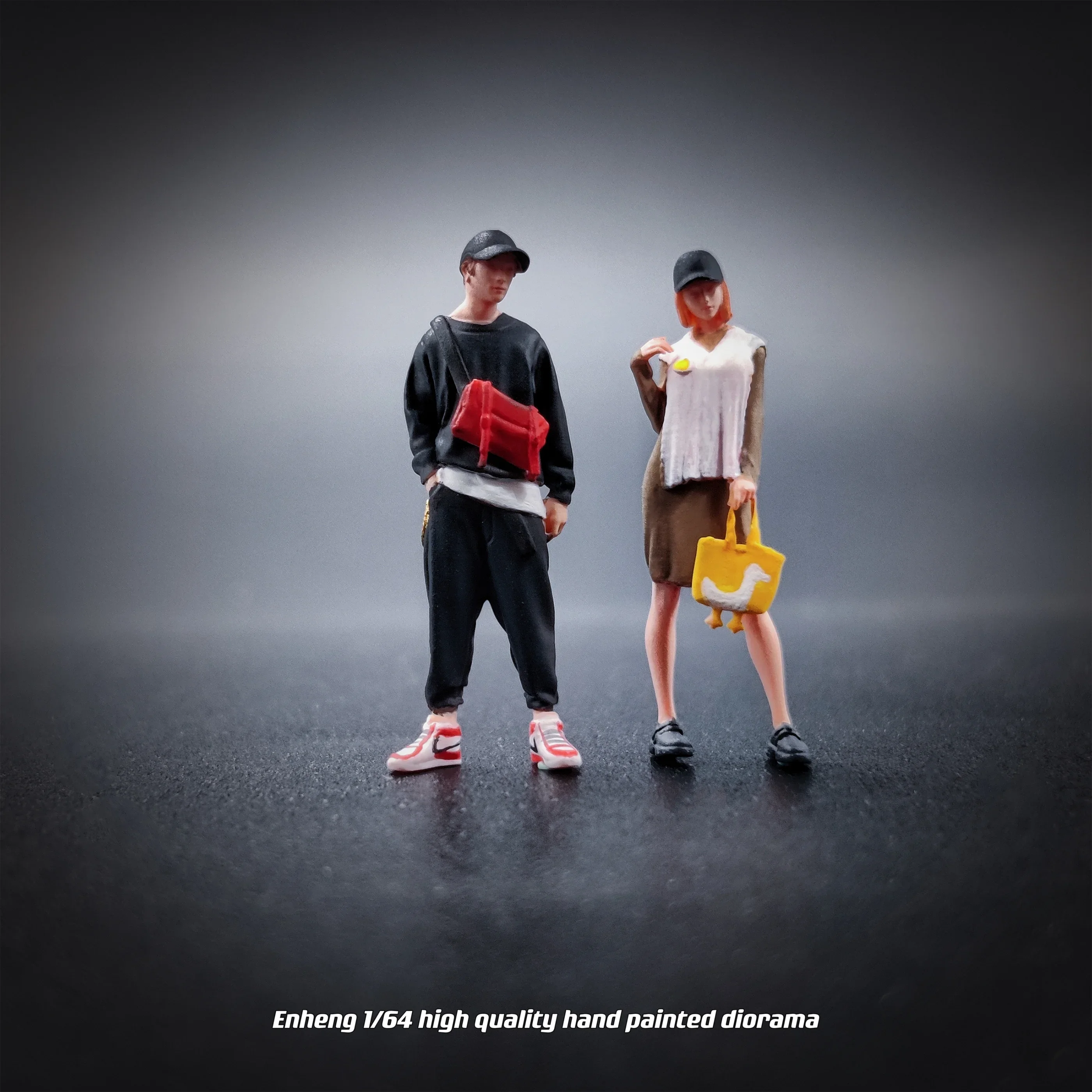 

Enheng Diorama 1/64 Scale Figurines Model Shoulder Bag for Men and Handbag for Women Collection Miniature Hand-painted
