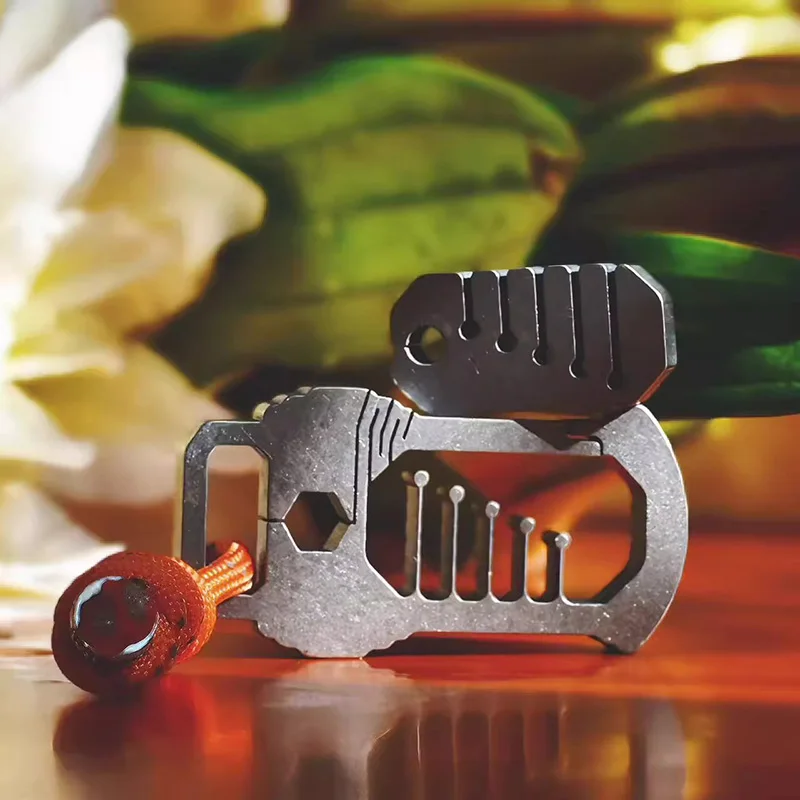 신형 키체인 티타늄 합금 고탄성 자동차 키체인 프레스 튜닝 포크 EDC 소형 도구 배치 헤드 설치 가능