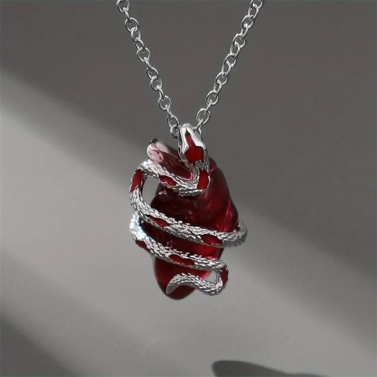 Halloween Kreative Schlangen-Umwickelte Rote Herz-Anhänger-Halskette für Damen und Herren, Gothic Punk Dornen-Rosen-Blumen-Choker, Party-Schmuck – Detail 18