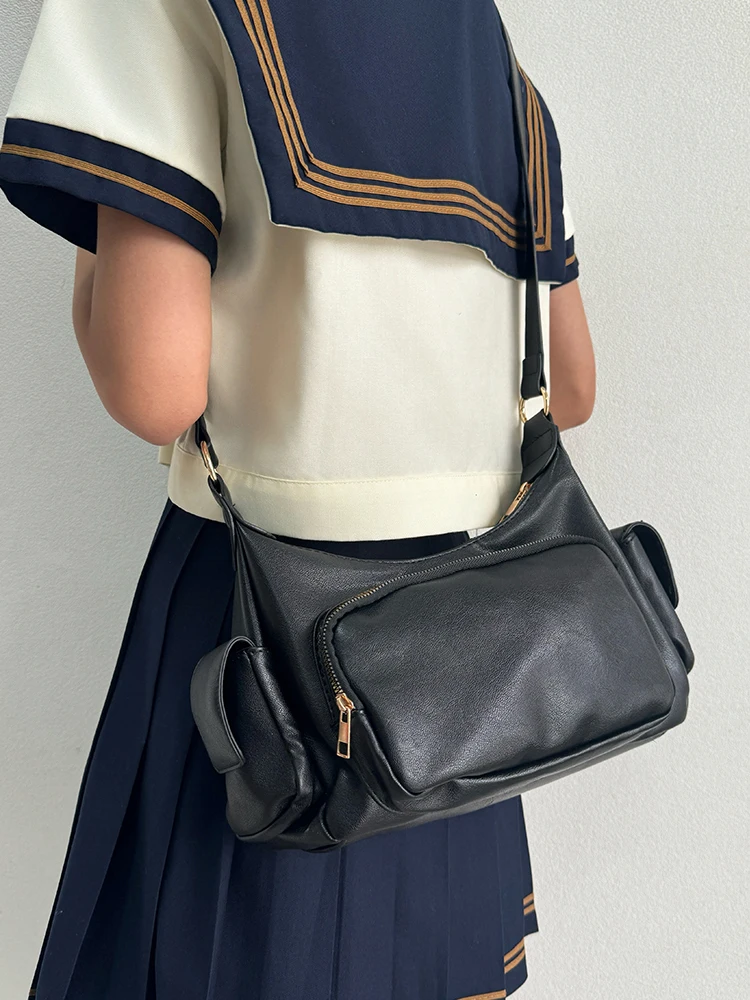 

Retro American Sle Motorcycle Bag Multi-ket Casual Crossbody Bag Underarm Bag for Youth Single oulder Punk Bag