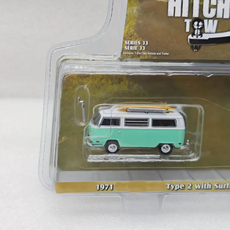 Greenlight 1:64 1971 T2 مع ألواح ركوب الأمواج وعربة خلفية من خليط معدني نموذج سيارة مجموعة ثابتة لعبة عطلة مزينة #1
