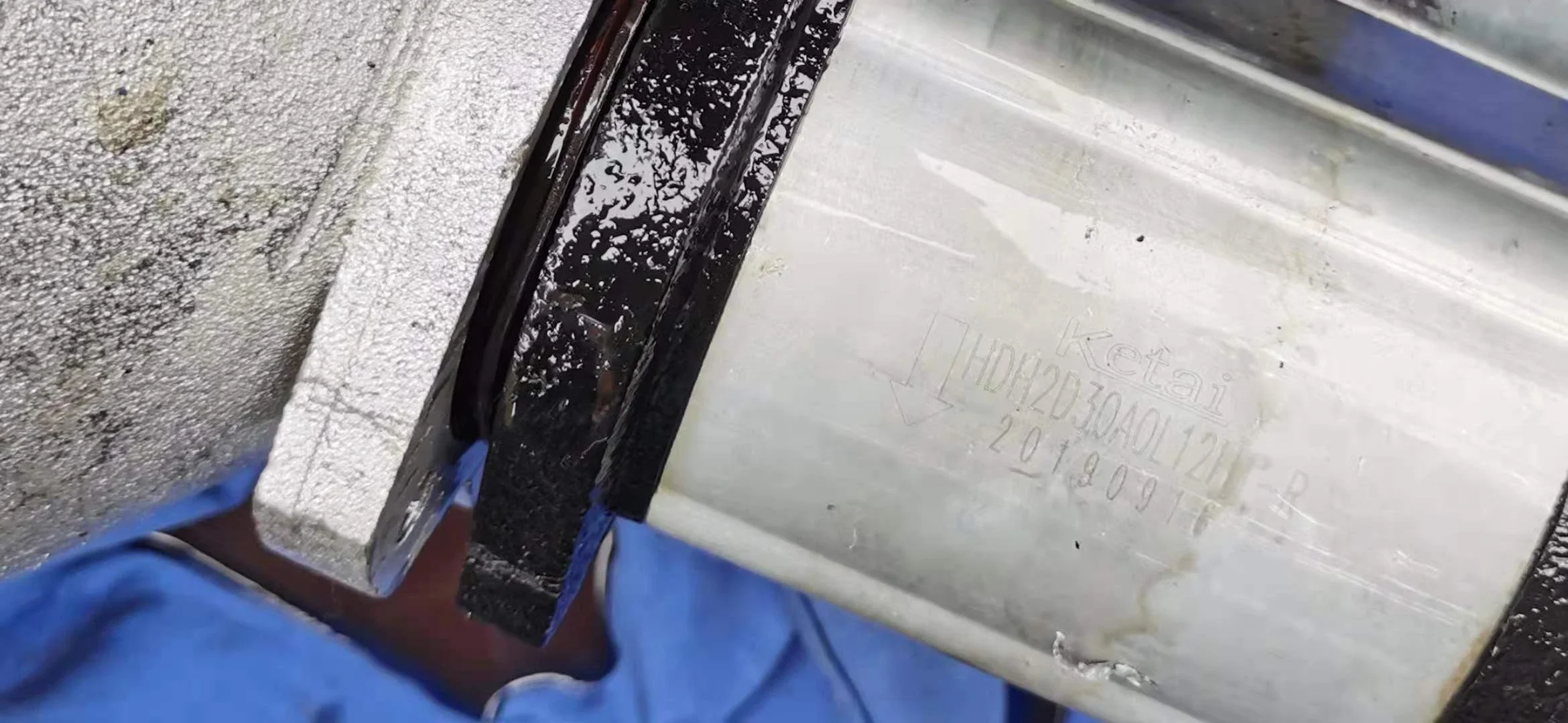 

Toothed rectangular gear pump HDH2D30/28/25/20/18/16/14/10/36A0L12H1-R