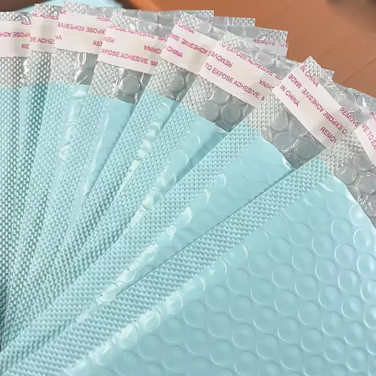 Paquete de entrega multicolor, embalaje, suministros para pequeñas empresas, sobres, paquetes de envío, bolsa de embalaje de sobre de burbujas