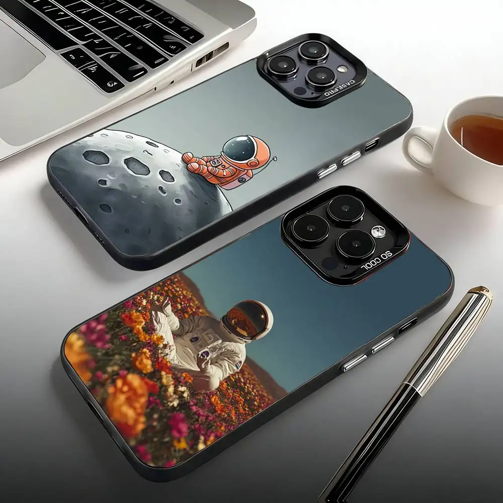 

Astronaut Phone Case For iPhone 17,16,15,14,13,12,11,Pro,Max,Plus,Mini,SE,Air Matte Shockproof Case