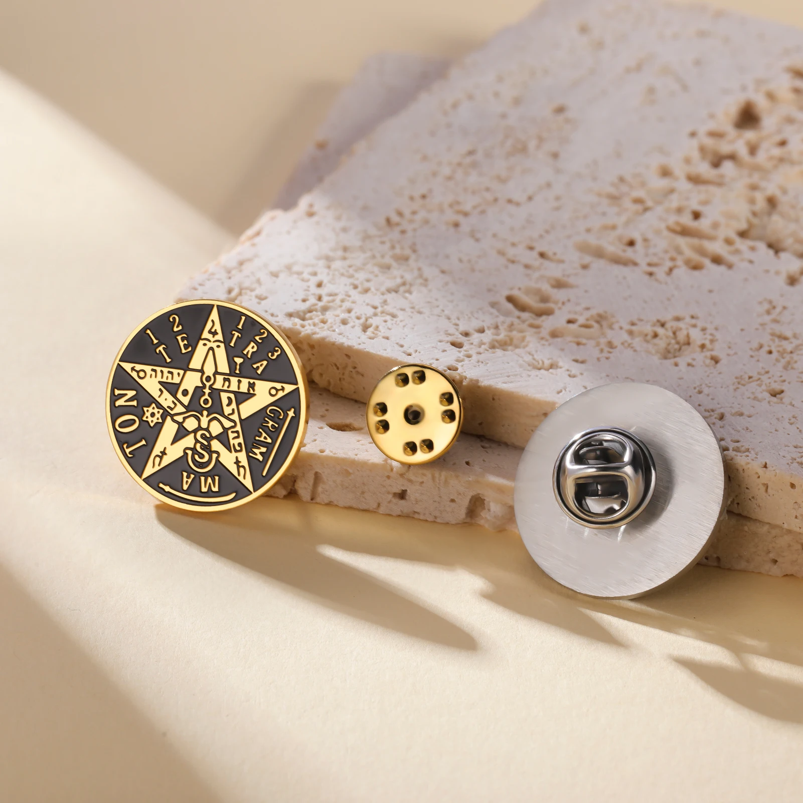 1PC Tetragrammaton Round Pin Brooch Men Women Stainless Steel Black Pentagram of Solomon Amulet Badge Suit Accessory Gift New In