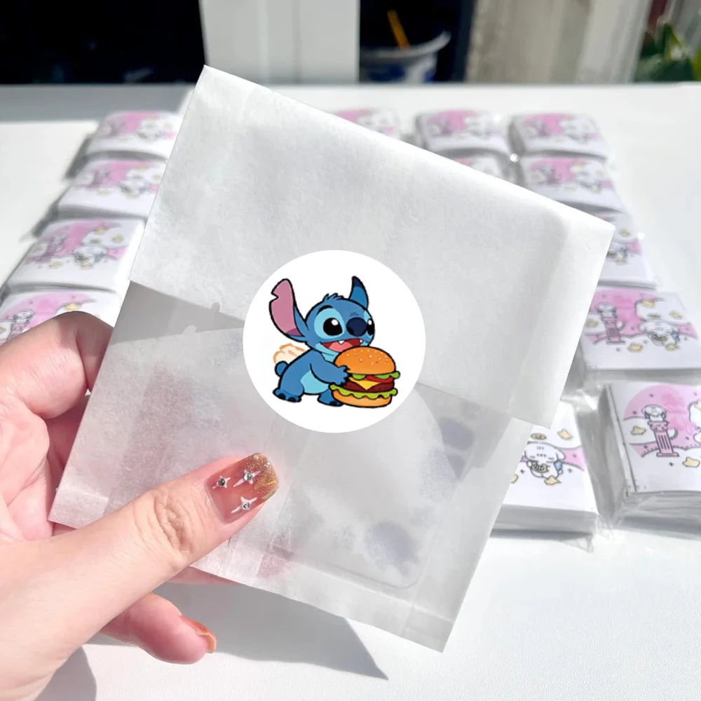 50 Uds. Divertidos dibujos animados de Disney Stitch comida pegatina de dibujos animados DIY teléfono portátil equipaje monopatín pegatinas de grafiti diversión para niños
