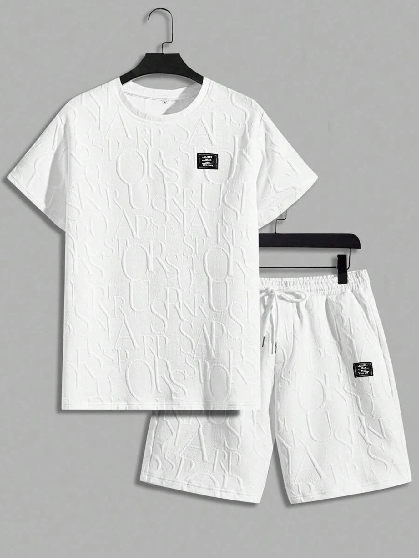 

Men's Textured Letter Patched Round Neck Tee & Drawstring Shorts Two-Piece Set Regular Fit Casual Short Sleeve T shirt & Shorts