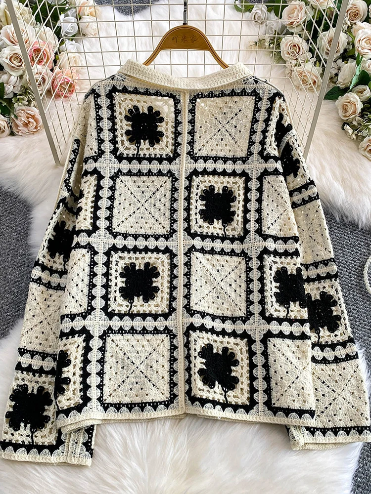 เสื้อคาร์ดิแกนผู้หญิงสไตล์โบฮีเมียนถักลายดอกไม้แบบโปร่ง คอปกพับได้ สีสันสดใส รุ่นใหม่สำหรับฤดูใบไม้ร่วง รุ่น CG020