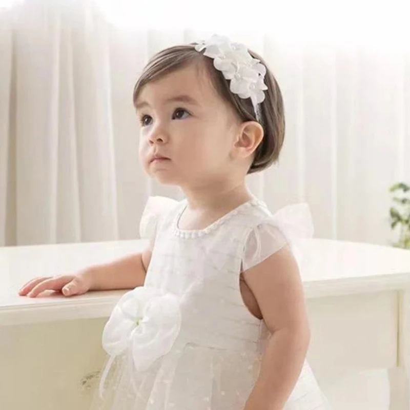 White Dorable Elastic Infant Headband - Gentle, Stylish Hair Accessory for Every Occasion, Perfect for Newborns & Toddlers