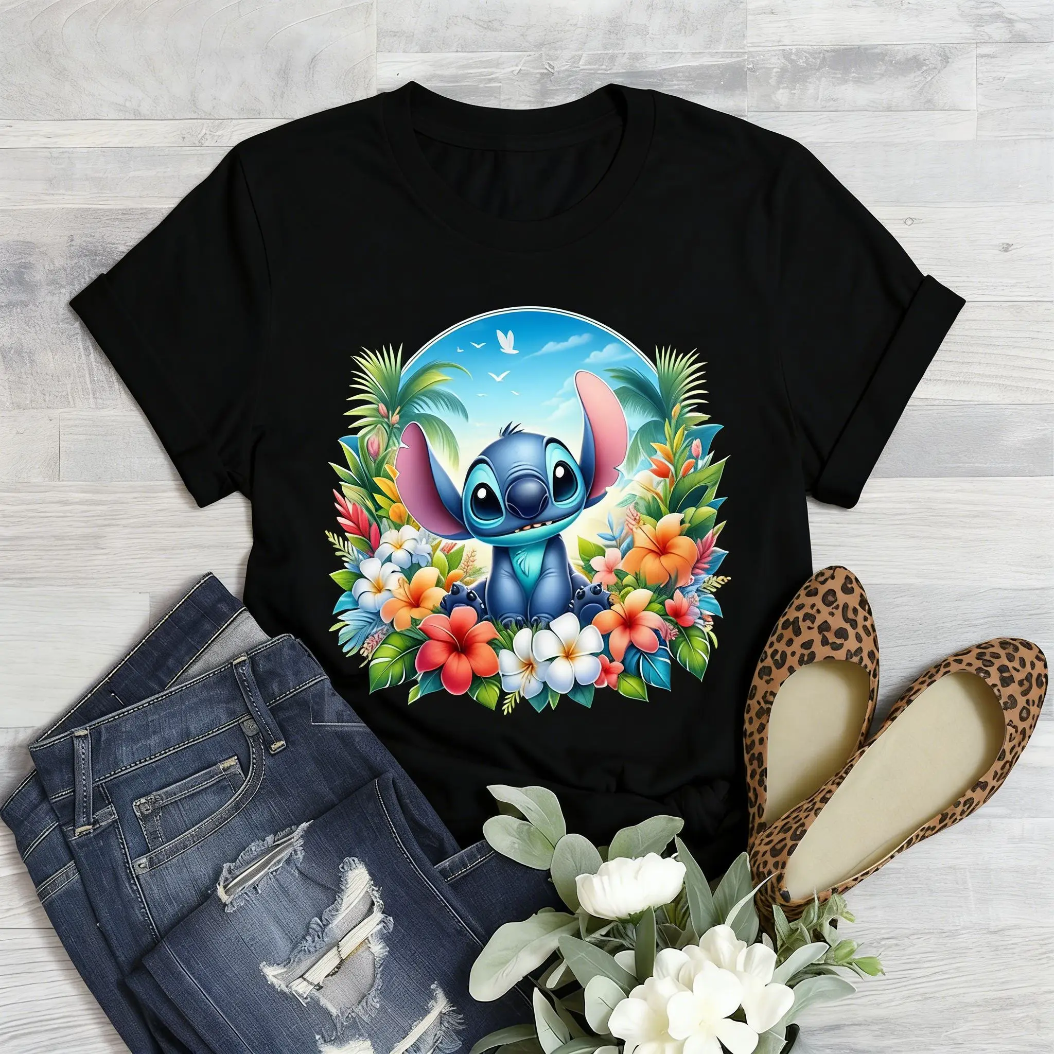 Camiseta de algodón negra con estampado de anime Stitch y Lilo para mujer, diseño de flores y palmeras, informal, para uso diario, estilo Kawaii Otaku Social