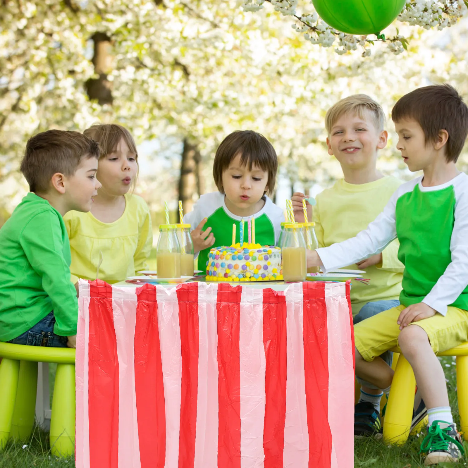 1Pcs Premium PVC Tablecloth Red White Striped Design Wear-Resistant Eco-Friendly Lightweight Table Cover for Party Festival