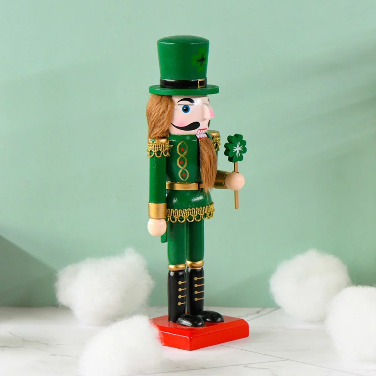 Nutcracker ตกแต่งตุ๊กตาไม้ Nutcracker สีเขียว King Roral ทหาร Figurines St. Patrick'S Day Nutcracker