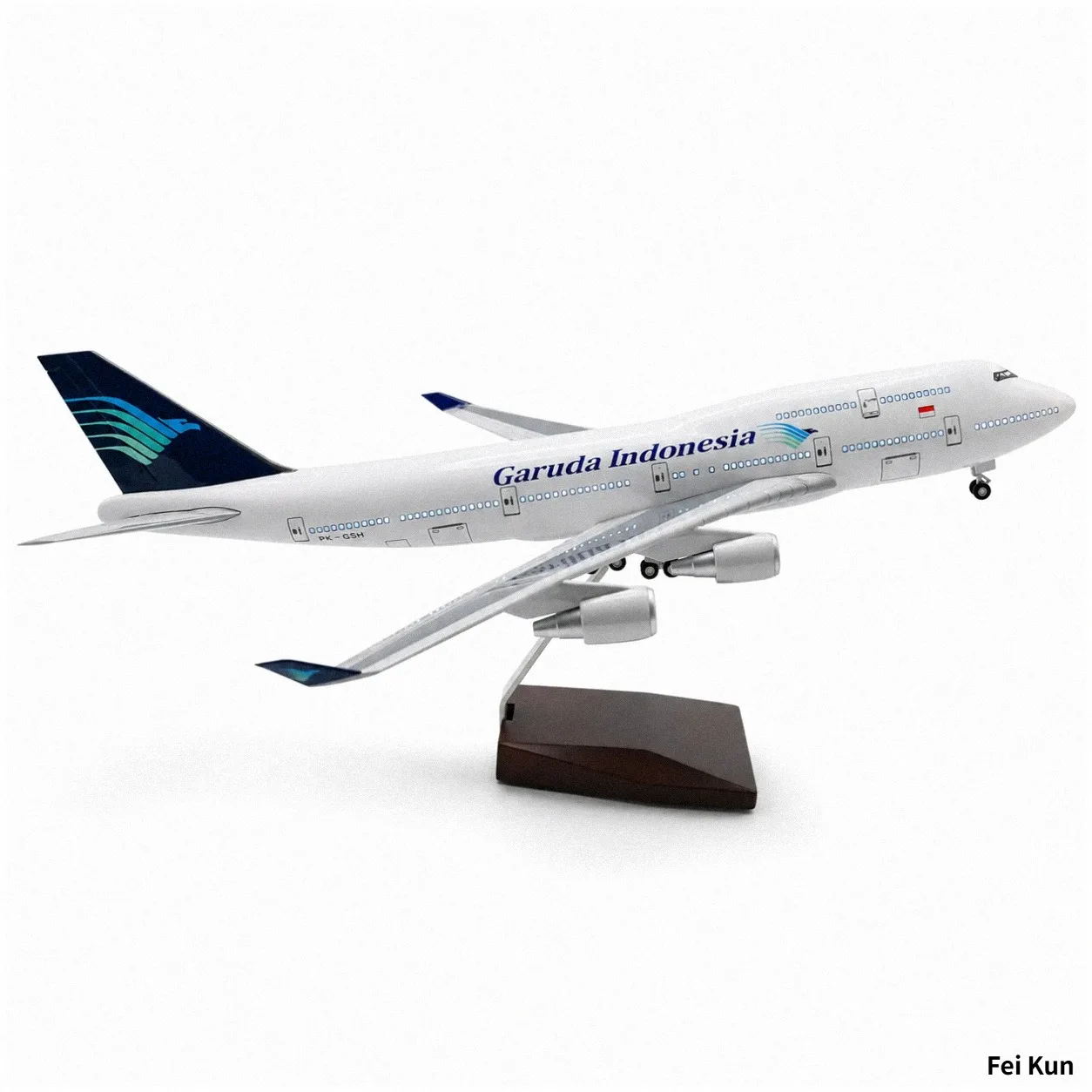 B747 Indonesia Airlines 47cm Die-Cast Resin Materials 1/150 Scale Model With wheels and landing gear for Display or as a Gif
