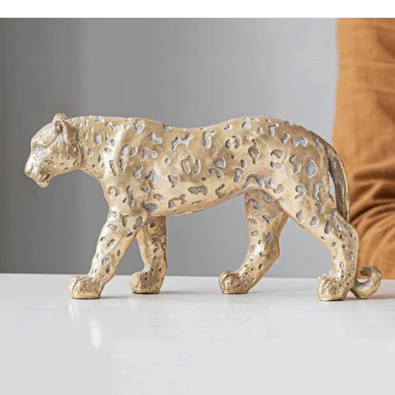 Resin Animal Sculpture Leopard Cheetah Golden Simulated Decorative Figurines Home Decoration Accessories