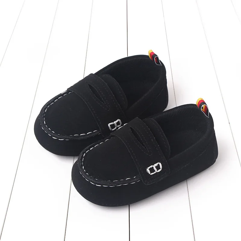 Zapatos informales a la moda para bebés, mocasines para recién nacidos, mocasines de cuero de fondo suave para niñas pequeñas, regalos de 1 año