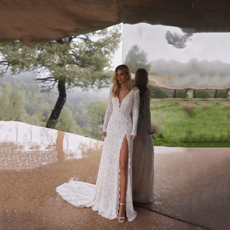 Beach Lace Sheath Wedding Dresses Sexy V-Neck Long Sleeves Bride Gowns Illusion Open Back High Side Slit Court Train Customized