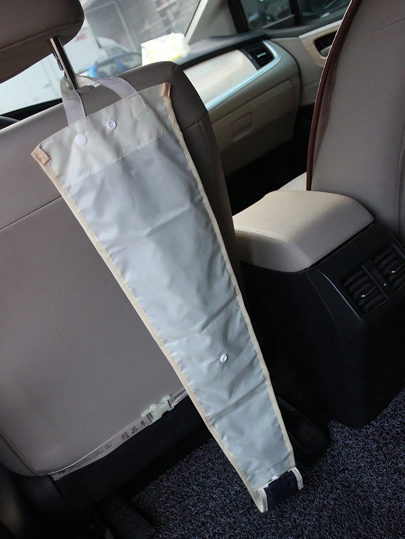 범용 자동차 시트 뒤 우산 홀더, 방수 나일론 수납 가방, 걸이형 디자인, 우산 3개 수납 가능, 접이식, 설치 용이