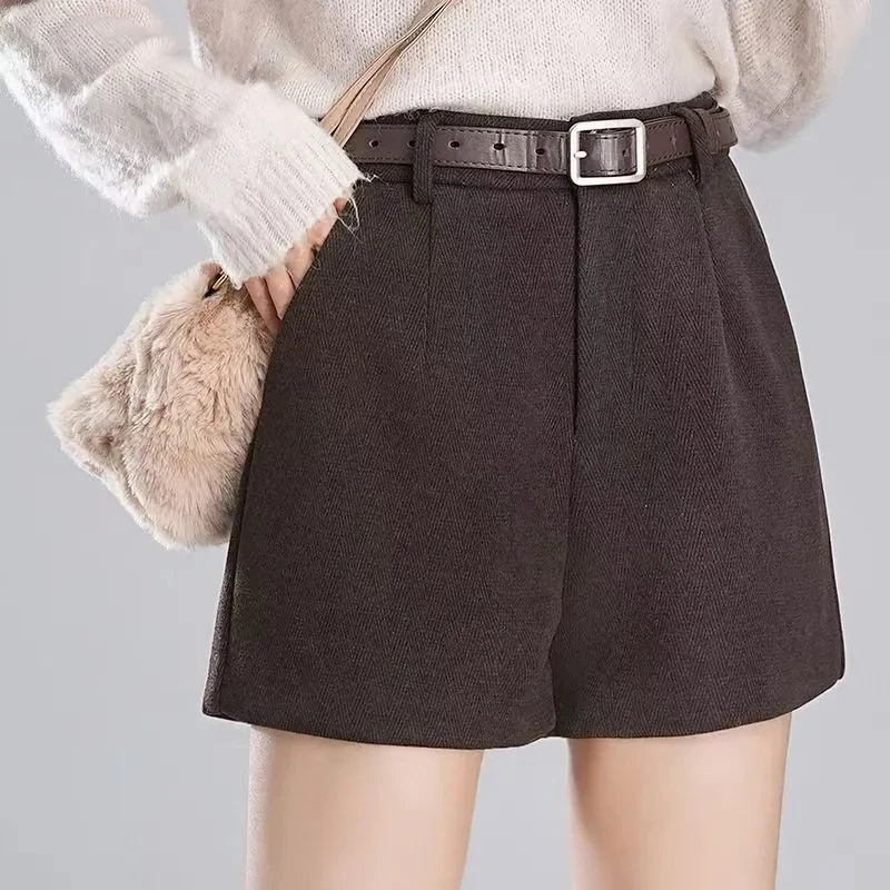 Women\'s High waisted Woolen Shorts For autumn Winter 2025 New Black Loose Casual wide leg A-line boot Pants Female
