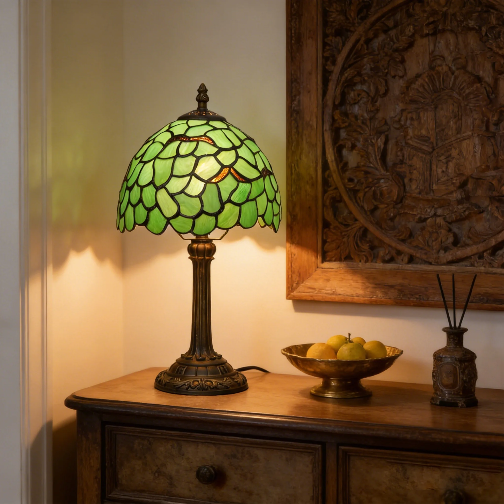 Tiffany Lamp Stained Glass Green Leaf Table Lamp 8 Inches Desk Reading Light Decor Beside Bedroom Living Room Home Holiday Gift