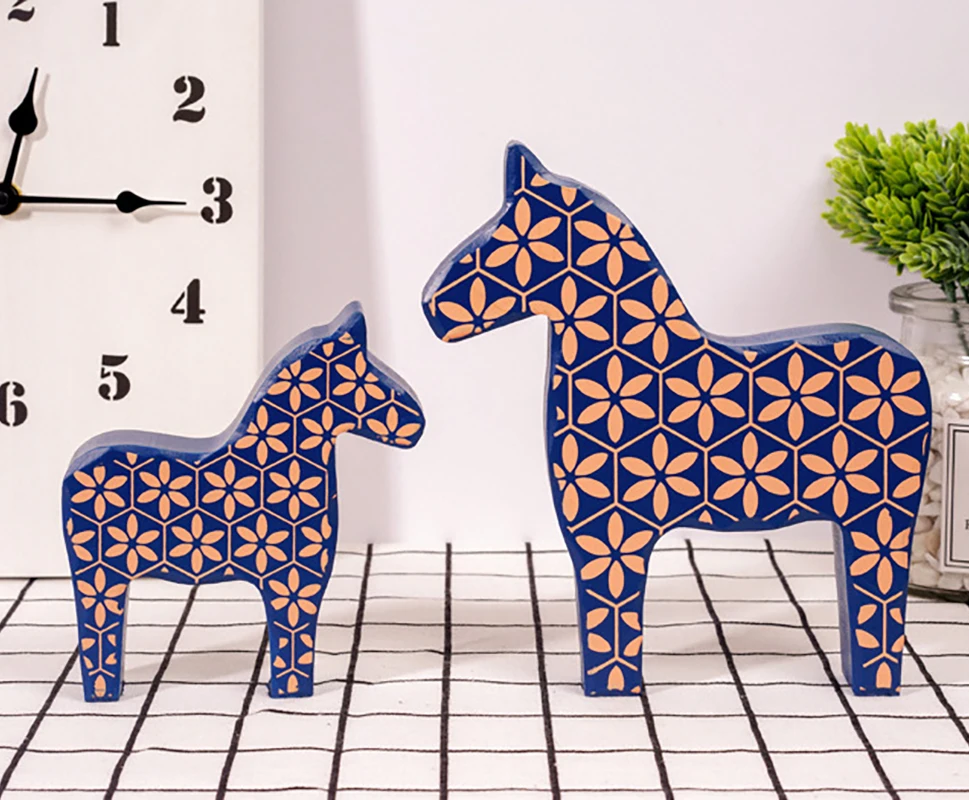1 Pair Nordic Wooden Horse Ornament Cute Dala Horse Figurine Animal Statue Desktop Crafts for Home Living Room Office Decor Gift