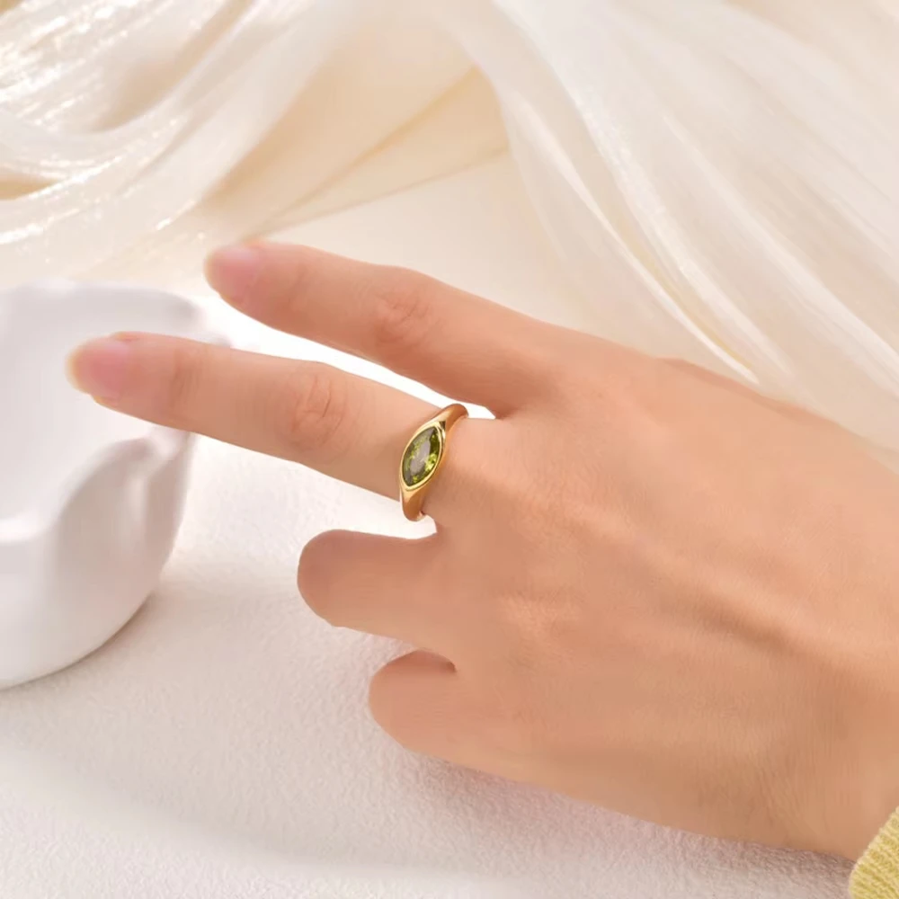 Eleganter 18K Vergoldeter Edelstahlring für Damen Kubisches Zirkonia Minimalistischer Modeschmuck Geschenk für Sie – Detail 5