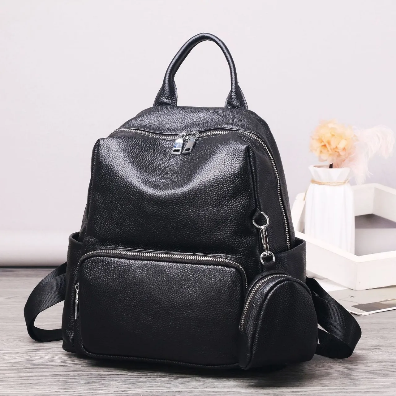 

2026 New Fashion Genuine Leather Women Backpacks High Quality Female Real Natural Leather Ladies Girl Student Casual Backpack