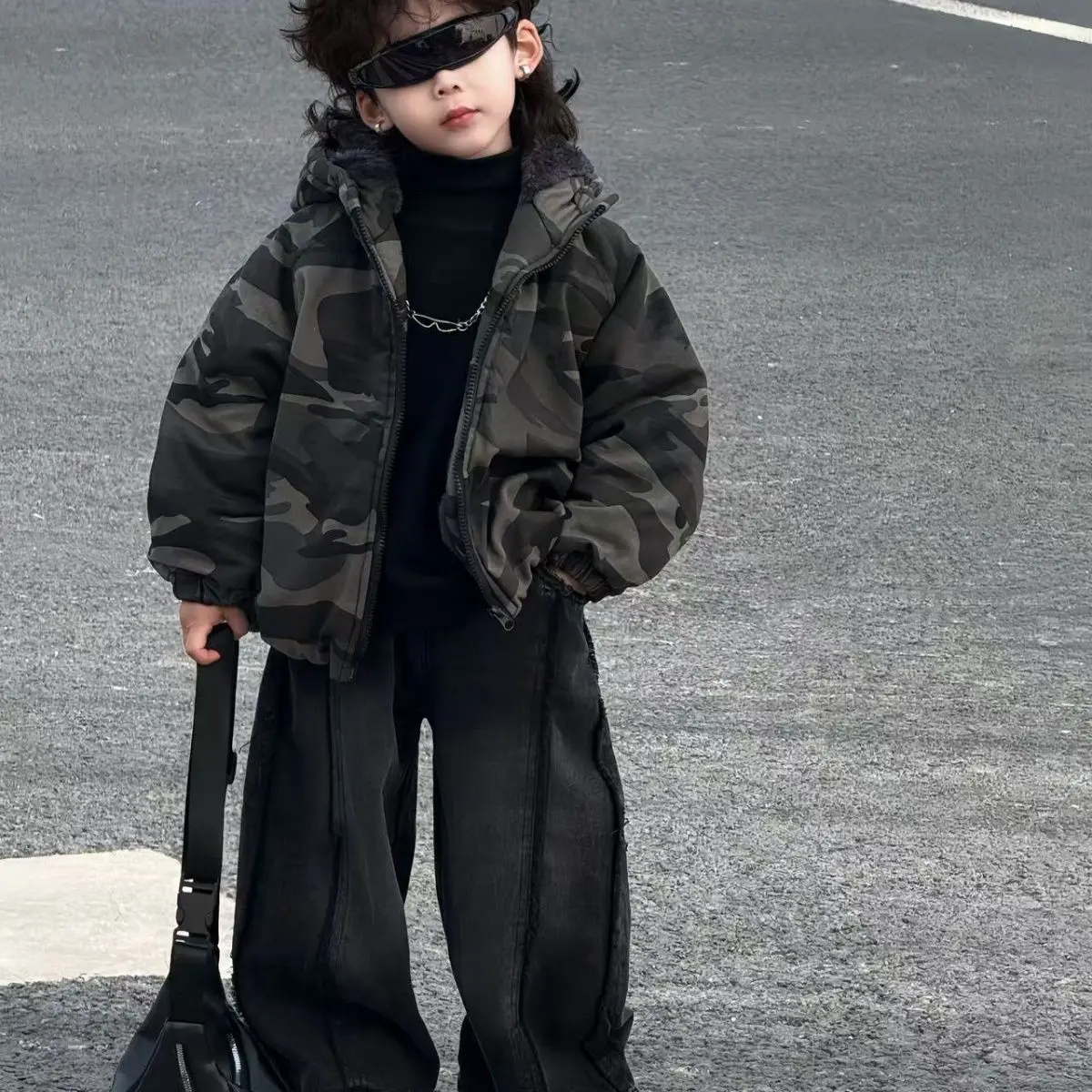 

Fashion Children Winter Autumn Warm Boys Clothes Set Cotton Hooded Camouflage Jacket Coat+Loose Jean Pants Kids Handsome Parka