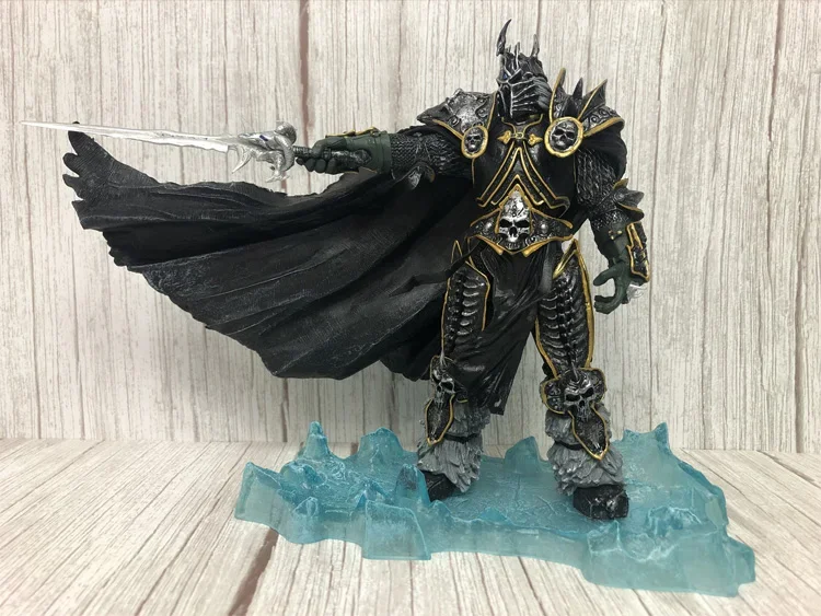 22cm Game WOW Character DC7 Fall of the Lich King Arthas Menethil Action figure Model PVC statue Collectible Model kids gift