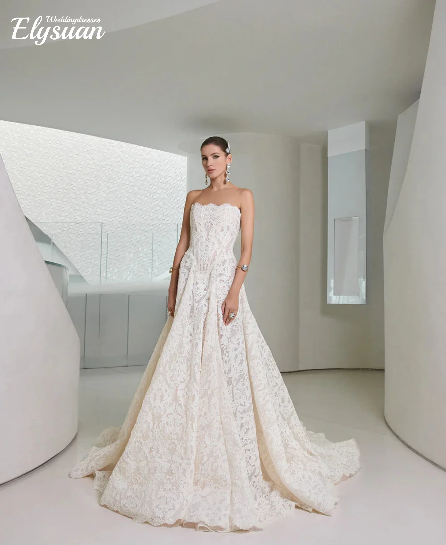 فساتين زفاف ساحرة مخصصة بدون حمالات دانتيل كامل على شكل حرف A سويب تراين فيستدو دي نويفال #1