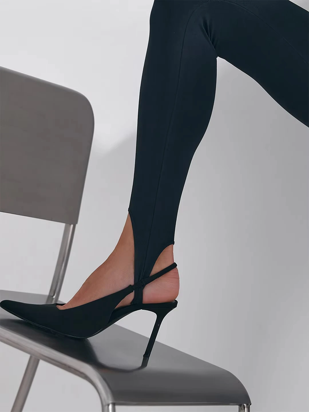 طماق سوداء سلس مع الأشرطة اليوغا الصيف أزياء قليلا مثير عالية الخصر الجوارب ضئيلة الورك رفع #3