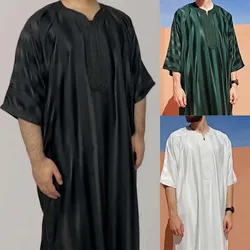 Eid Ramanda uomini musulmani raso Jubba Thobe moda islamica ricamato a righe marocchino caftano abito da preghiera Saudi Abaya Dubai Dress