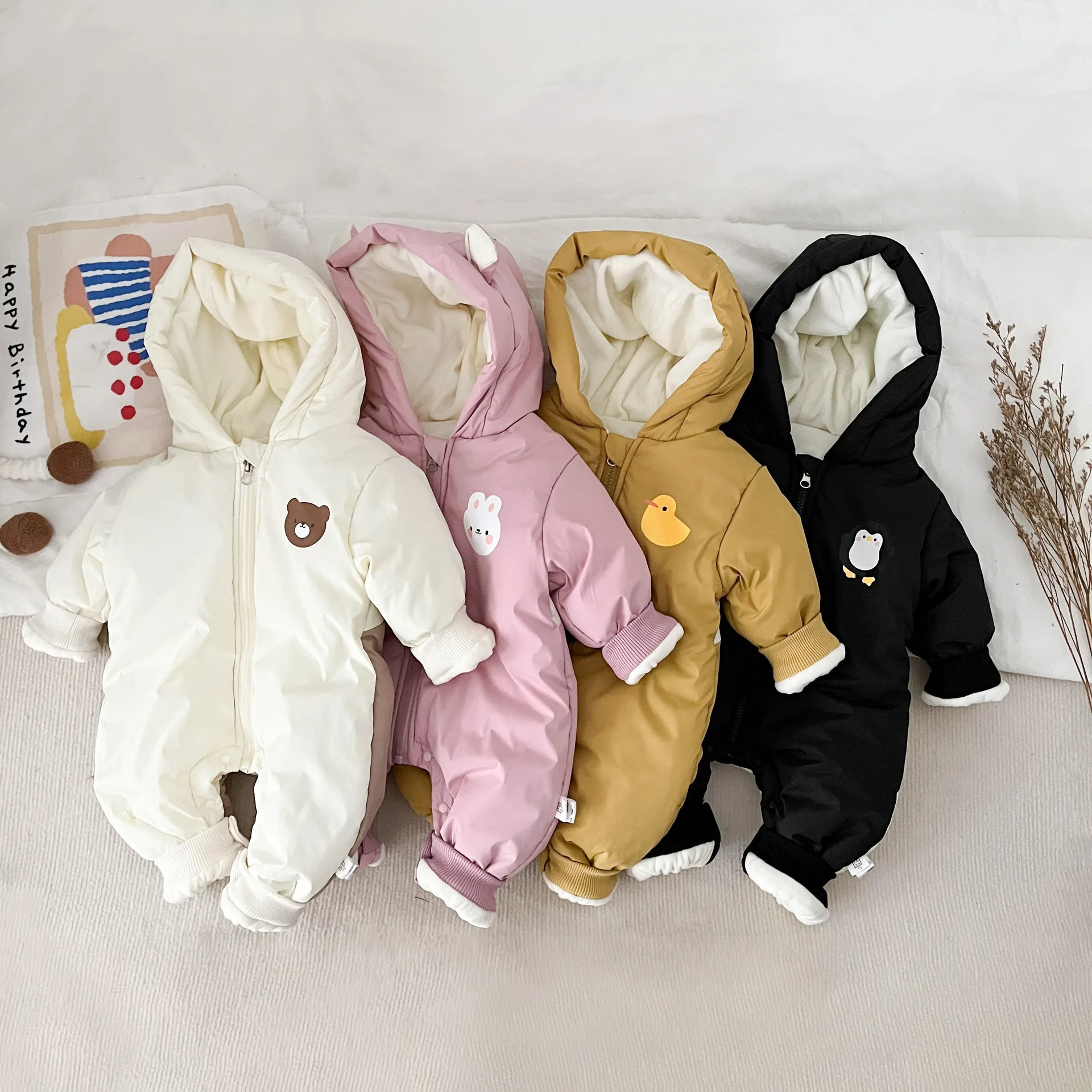 

Jenny&Dave Newborn baby jumpsuit autumn and winter cartoon animal shape for both boys and girls, thickened and warm outdoor hood