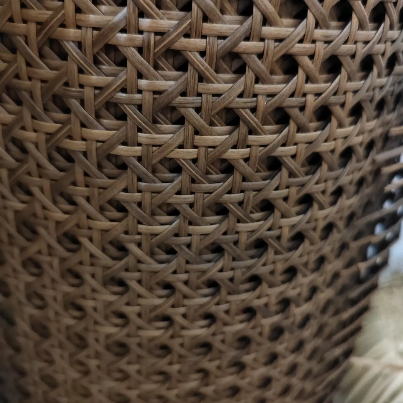 Plastic Rattan Webbing Octagonal Synthetic Rattan Material Hand‑woven for Ceiling Furniture Veneer Screen Room Divider Decor