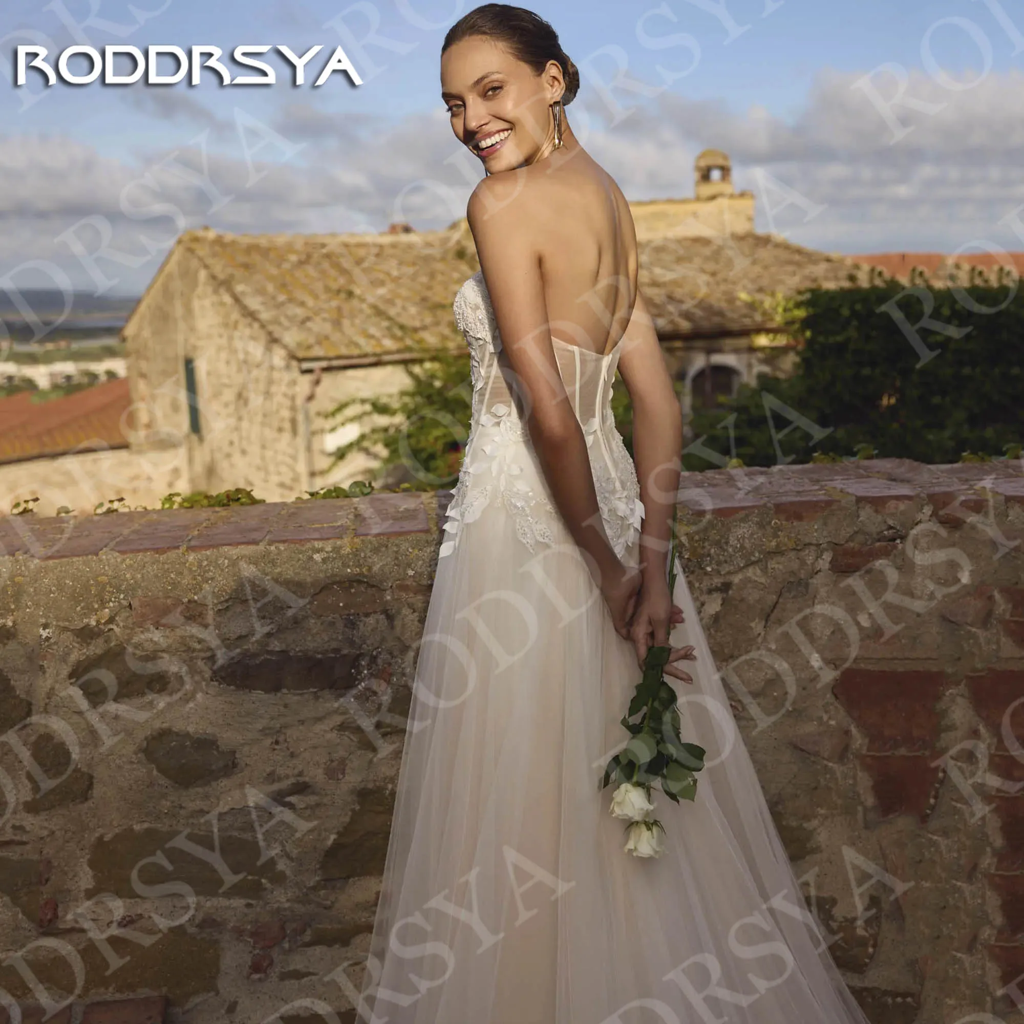 Roddrsya elegante uma linha vestidos de casamento rendas apliques sem alças sem mangas vestido de noiva romântico personalizado Elegante uma linha vestidos de noiva Lace Appliques Strapless mangas vestido de noiva româ