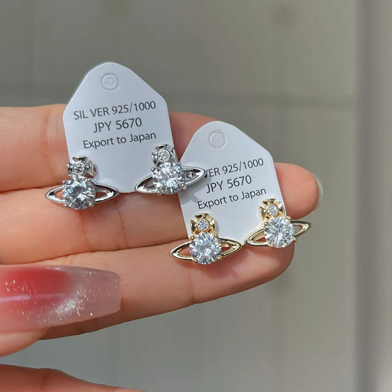 Nuevos pendientes de tuerca Renata Star: accesorio clásico, brillante, con un solo diamante, estilo minimalista para uso empresarial