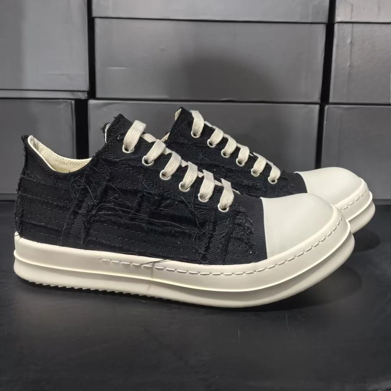 New Ro Designer Breathable Casual Shoes Boots Flat Sneaker High Quanlity Low-top Lace-up White Canvas Shoes for Men and Women