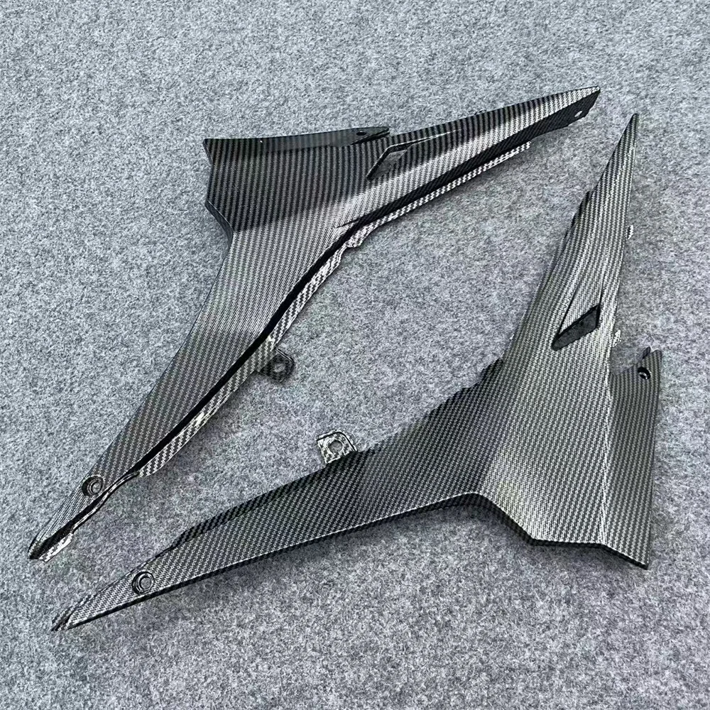 

ABS motorcycle fairings are suitable for RS4 125 fuel tank small plates a pair of 12-15 2012 2013 2014 2015 carbon fiber paint
