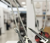 Hip-hop Guitar Pick Pendant Necklace Punk Titanium Steel Guitar Chain Choker Trendy Vintage Electric Guitar Sweater Chain Boys