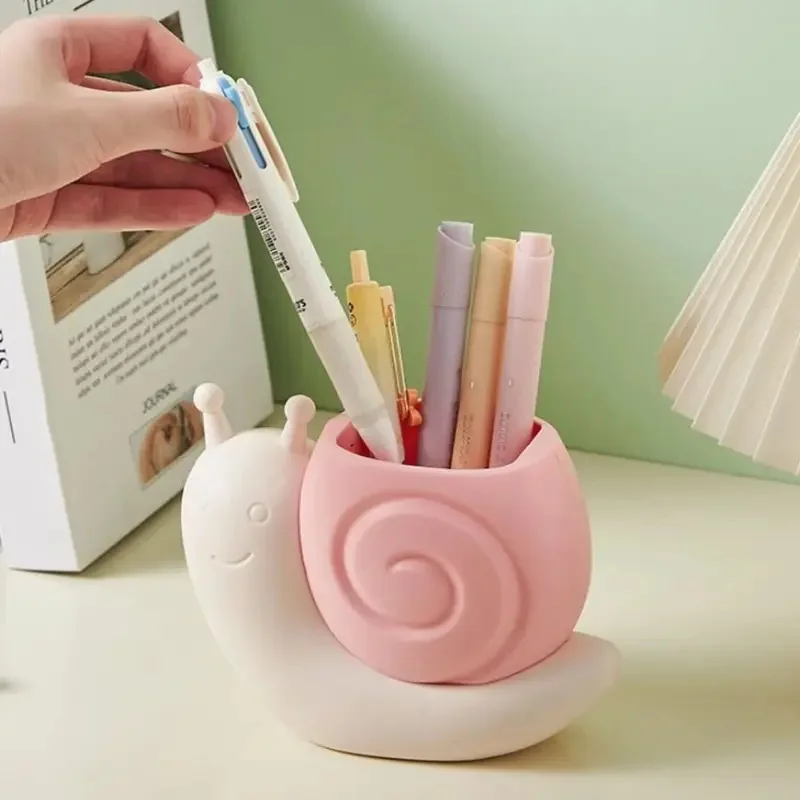 1Pc Snail Shaped Pen Holder Multi-functional Desktop Organizer Stationery Makeup Brush Storage Container