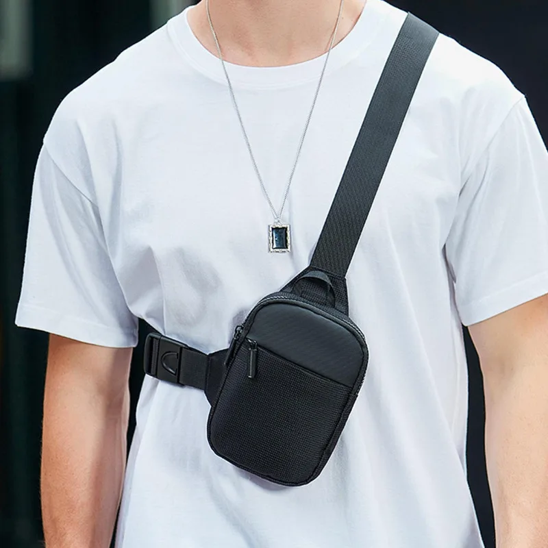 

Black Mobile Phone Bag Men Chest Bag Personalized Small Shoulder Bag Casual Small Bag Lightweight and Simple Single Shoulder Bag