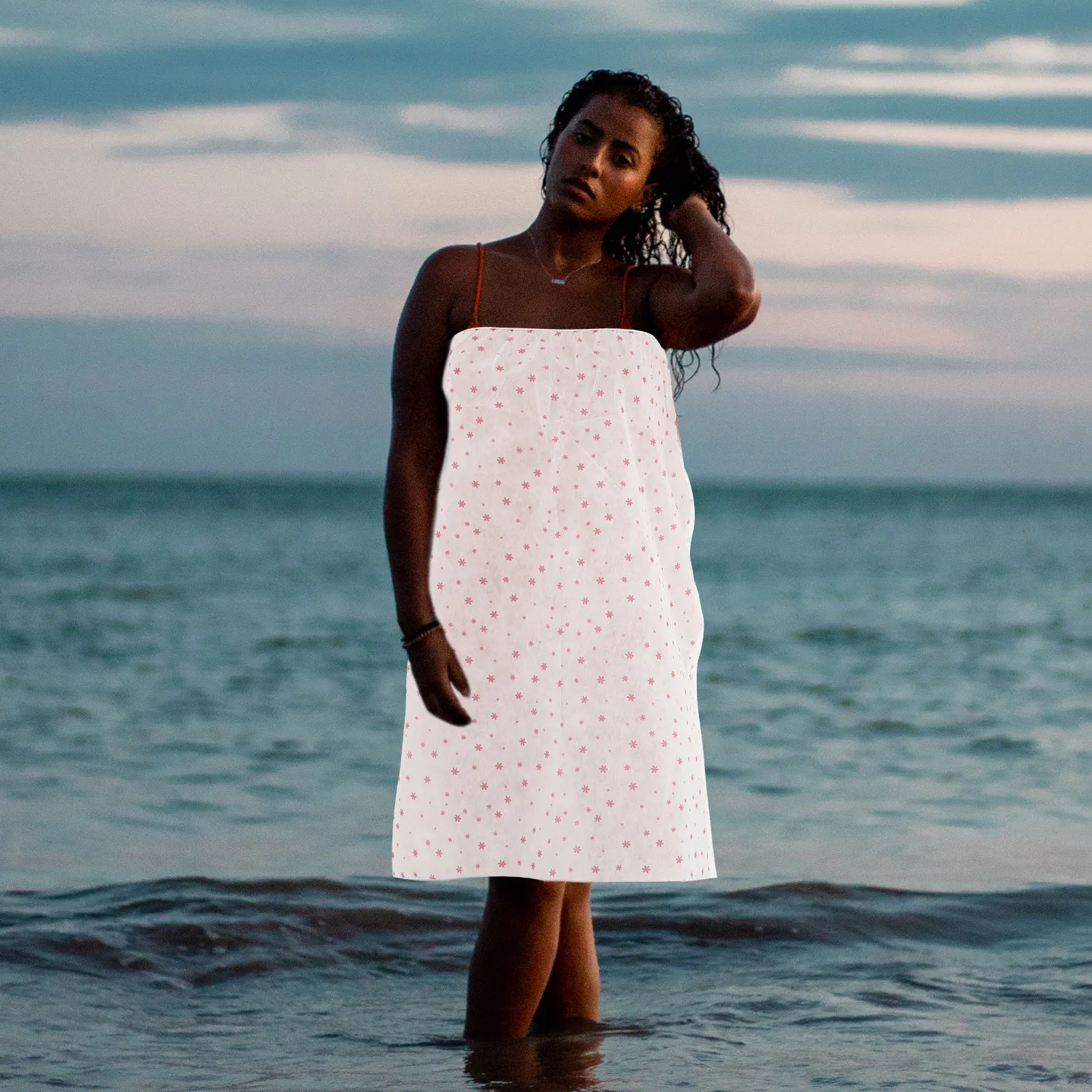 

10Pcs Disposable Bath Skirt Non-Woven Fabric Multi-Purpose Bathing Skirt for Beauty Salon Spa Wrap Robe Daily Use